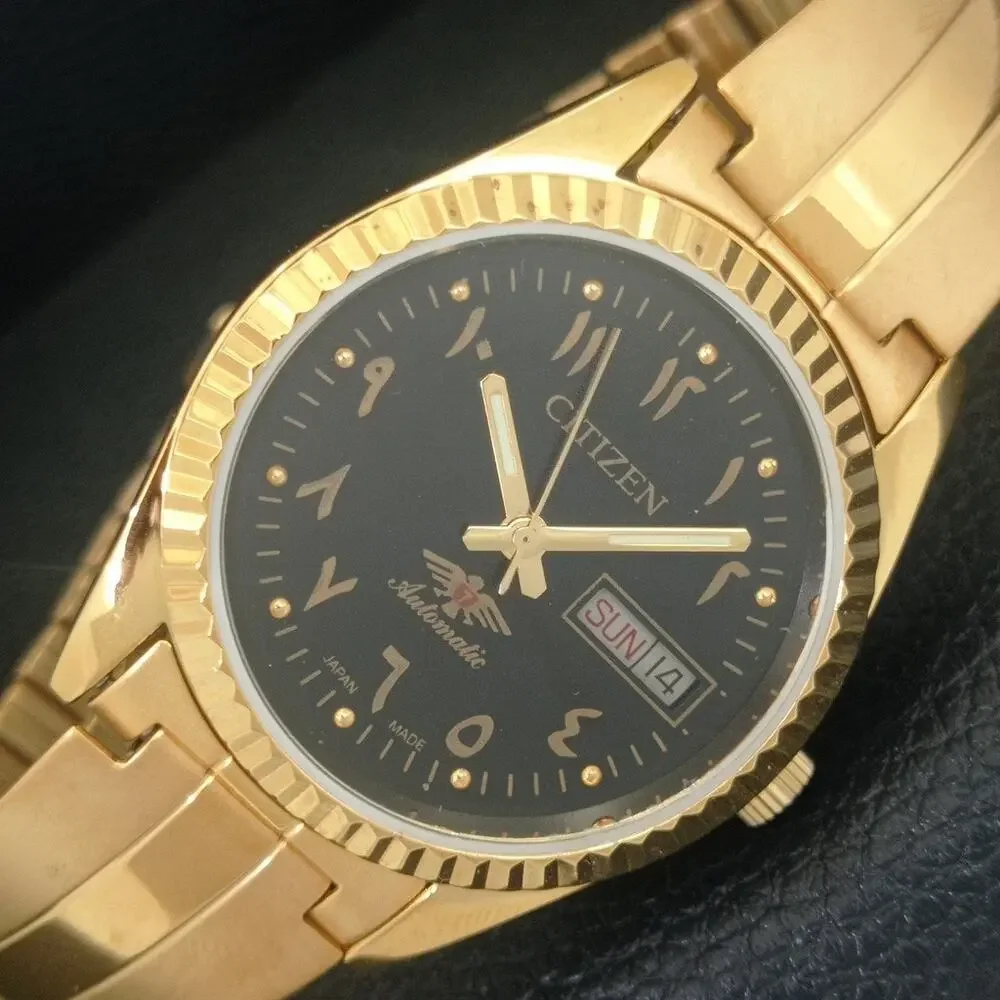 Vintage 1987 Citizen Automatic Mens Gold Watch W/daydate & Black accents